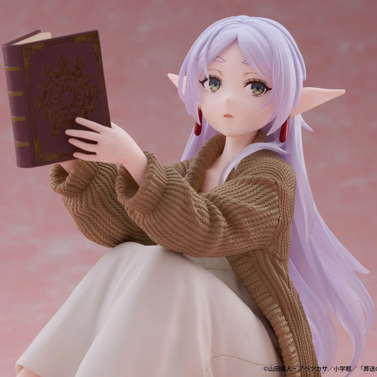 Figura de acción Frieren Reader 13cm