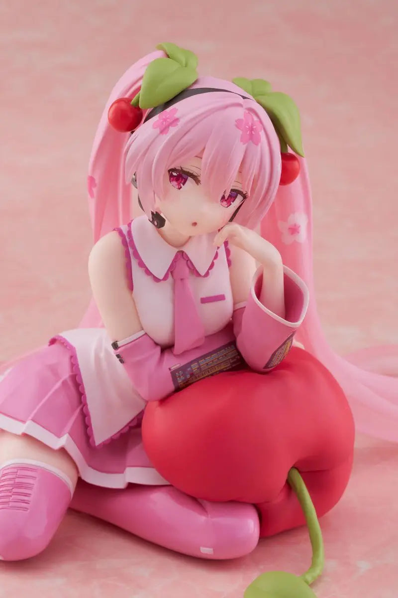 Action-Figure Hatsune Miku Sakura 13cm