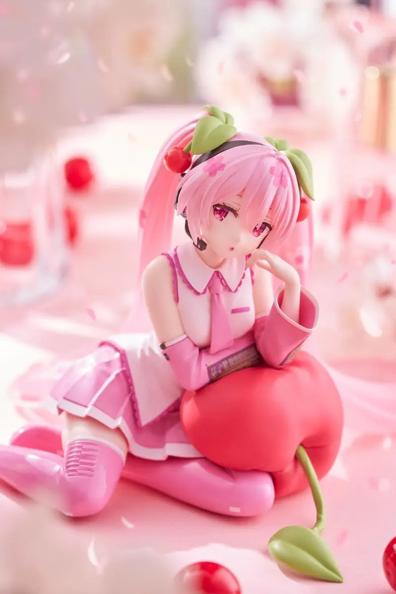 Action-Figure Hatsune Miku Sakura 13cm