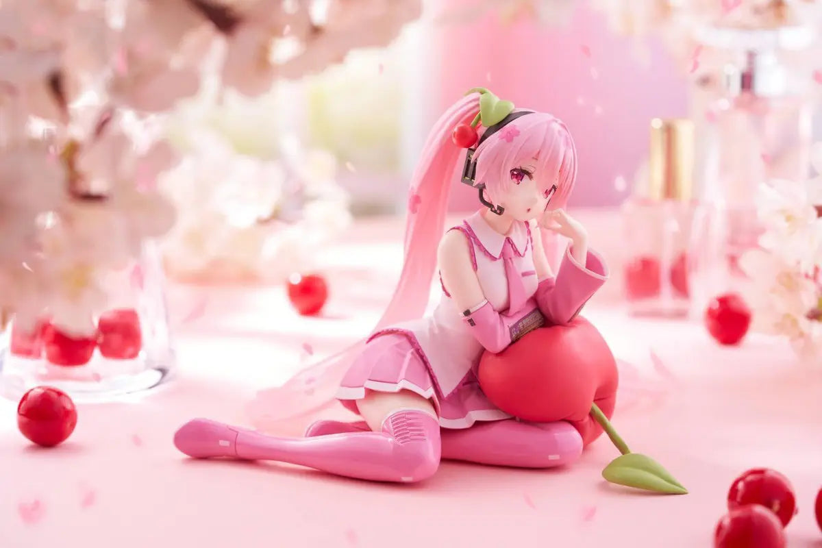 Action-Figure Hatsune Miku Sakura 13cm