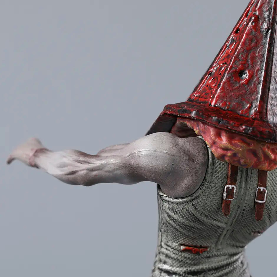 Action-Figure Red Pyramid Thing - Silent Hill (18cm)
