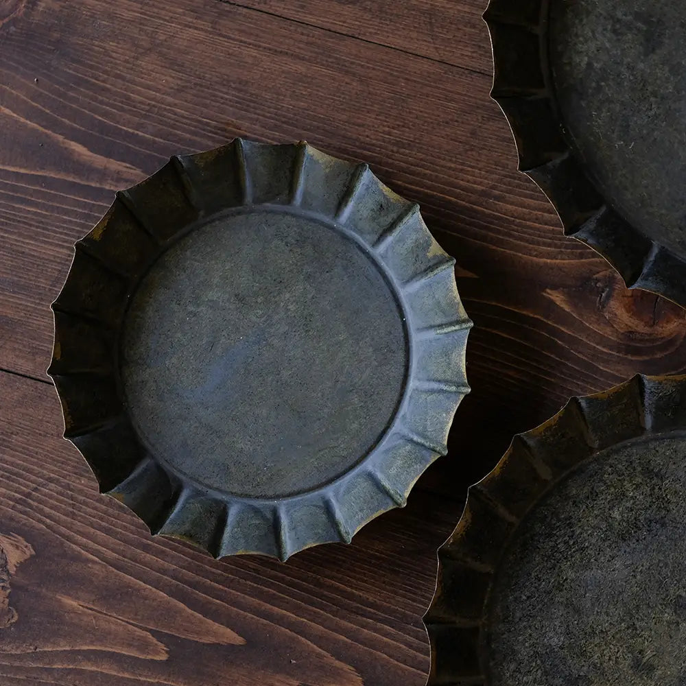 Vintage Lines 1920s Cast Iron Tray