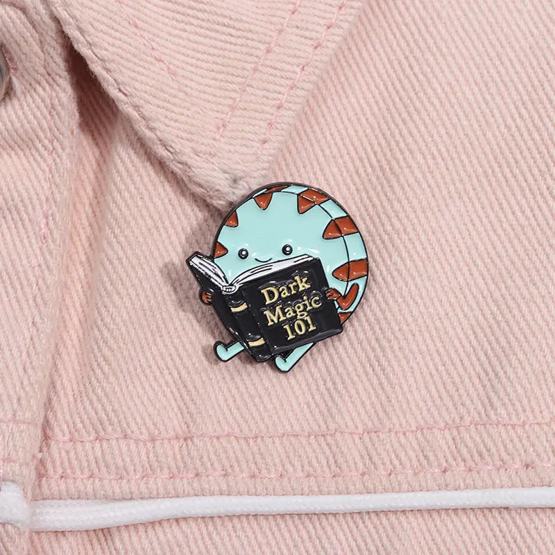 Mint Butler Brooch 27mm