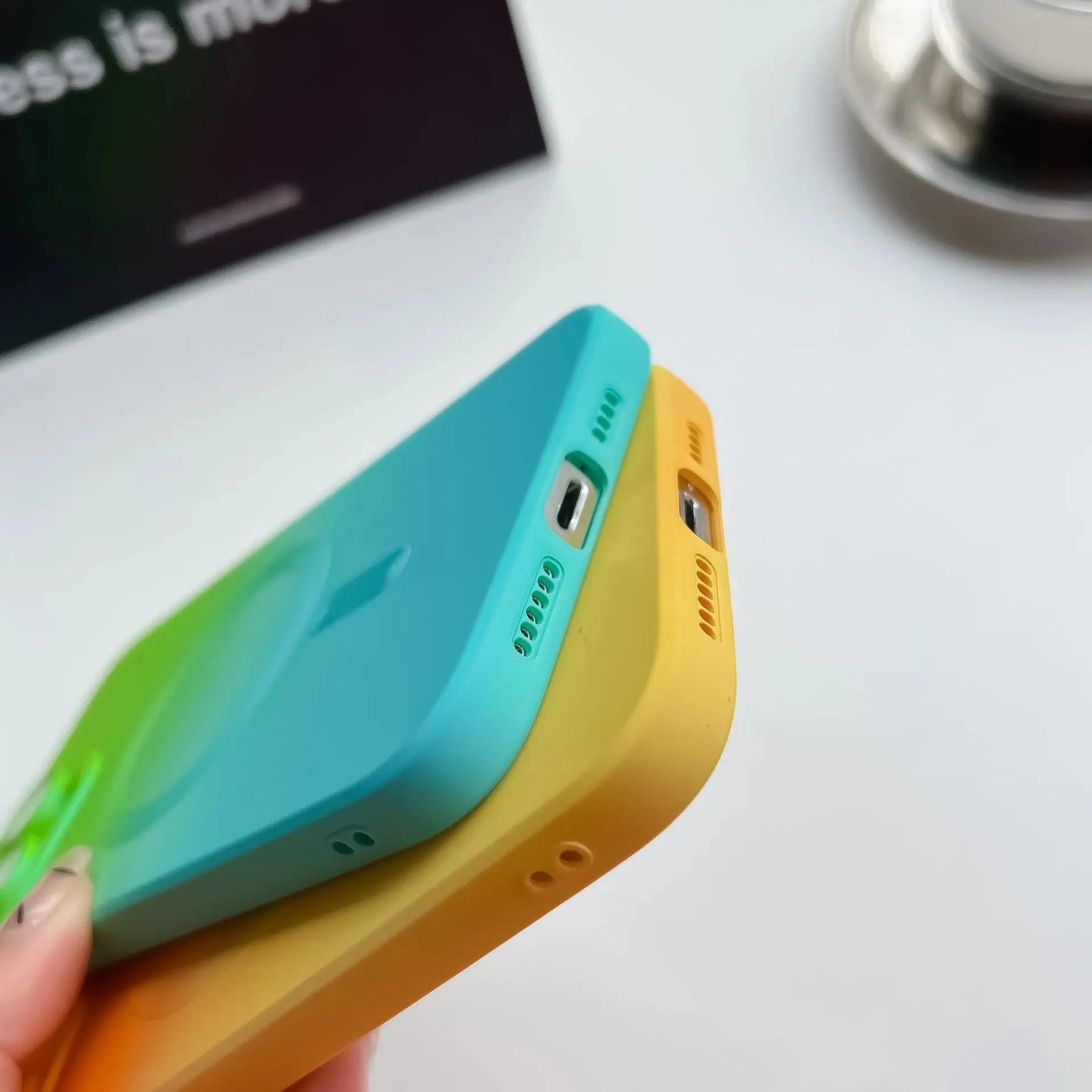 Funda protectora con degradado en Y para iPhone