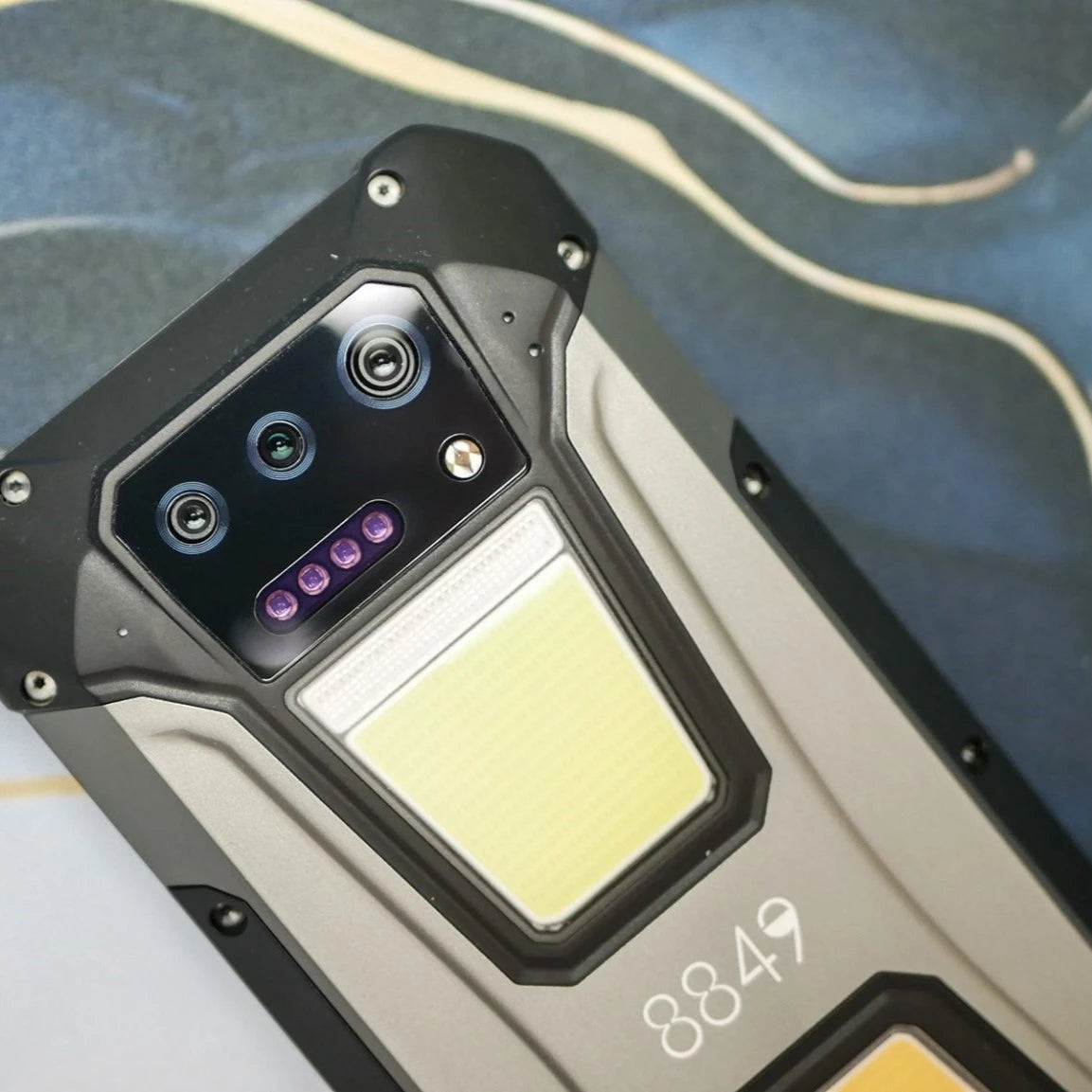 Tank 2 Pro Smartphone (16GB RAM)