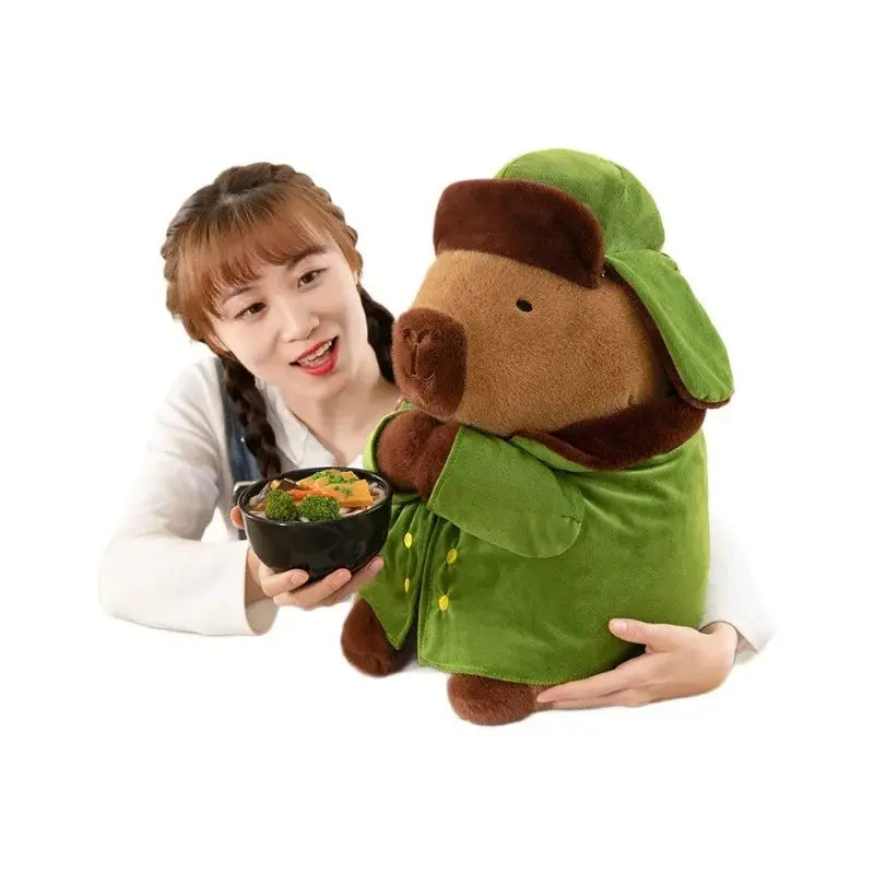 Peluche de carpincho con chaqueta militar (28-50 cm)