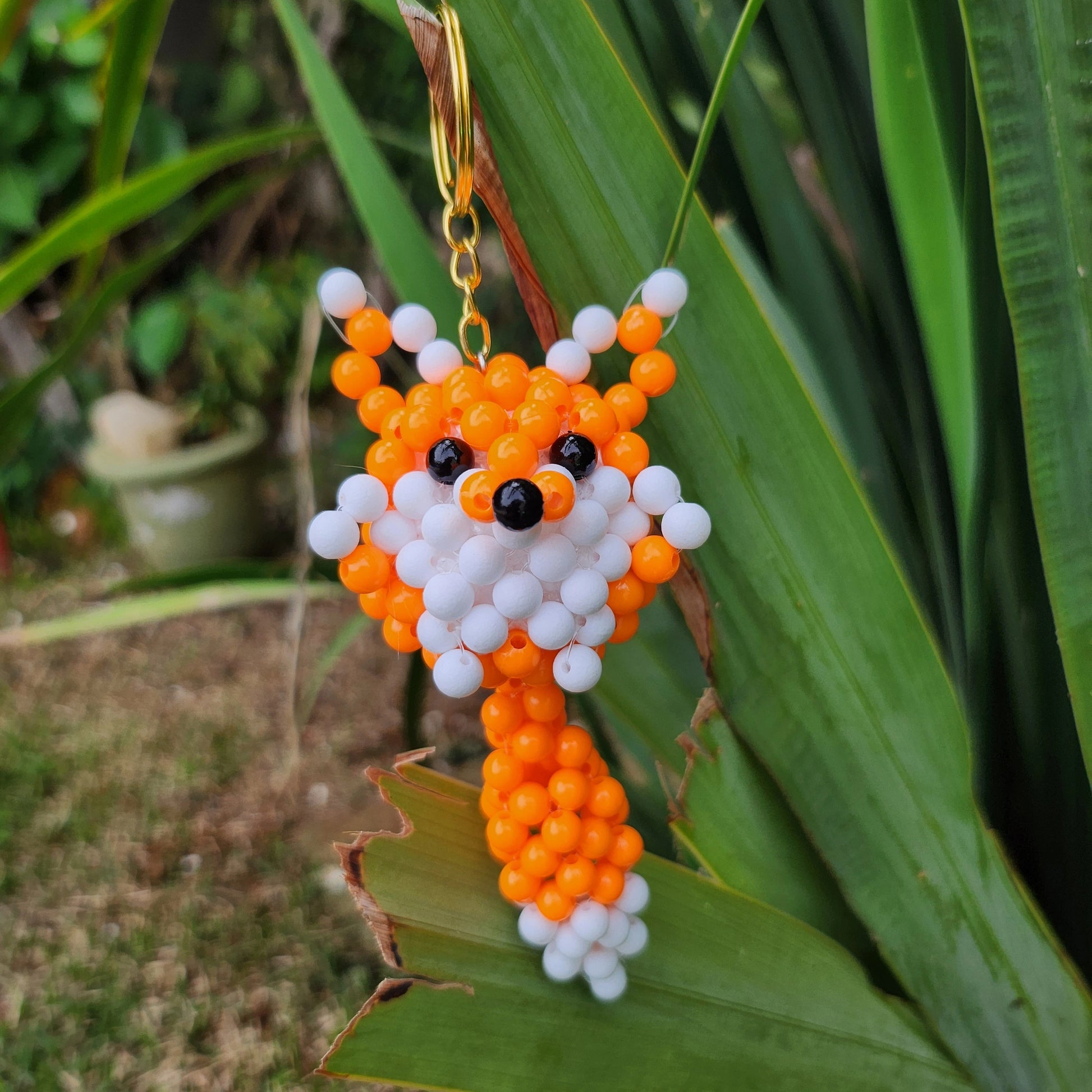 Chaveiro de Miçanga Raposinha Luma (12cm)