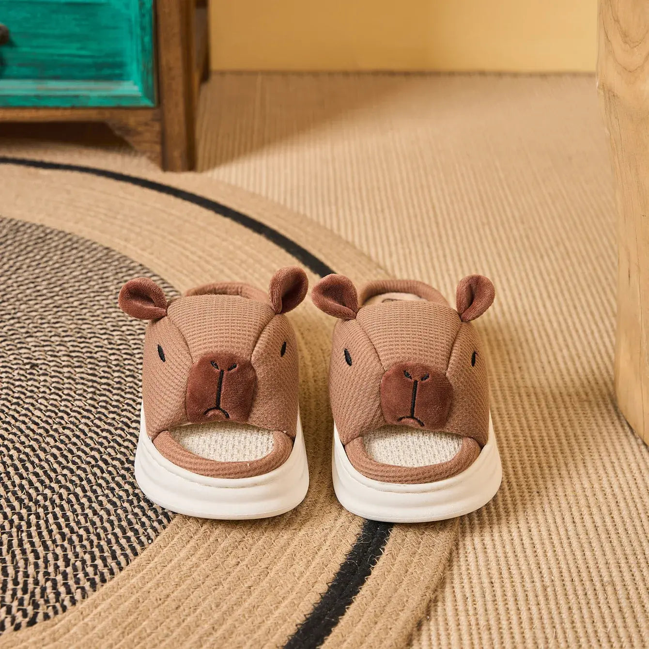 Chinelo de Capivarinha Coco