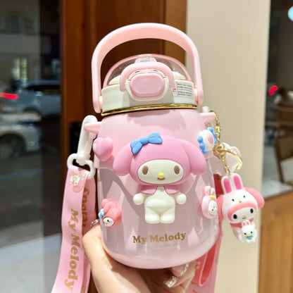 Garrafa Térmica Sanrio – 700ml (Kuromi, Cinnamoroll...)