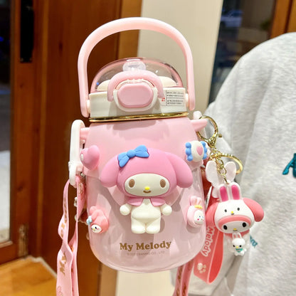 Garrafa Térmica Sanrio – 700ml (Kuromi, Cinnamoroll...)