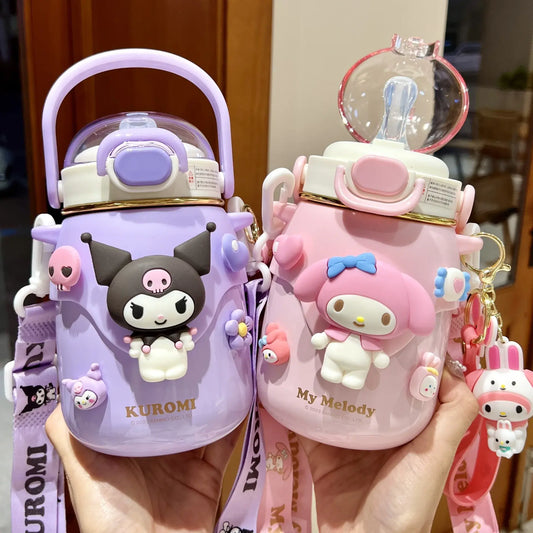 Garrafa Térmica Sanrio – 700ml (Kuromi, Cinnamoroll...)