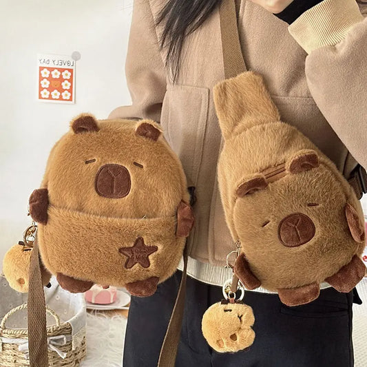 Mochilinha Capibag – Pelúcia de Ombro com Chaveiro