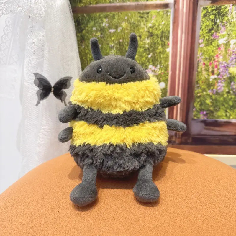 Pelúcia Abelhinha-Albee (16cm)