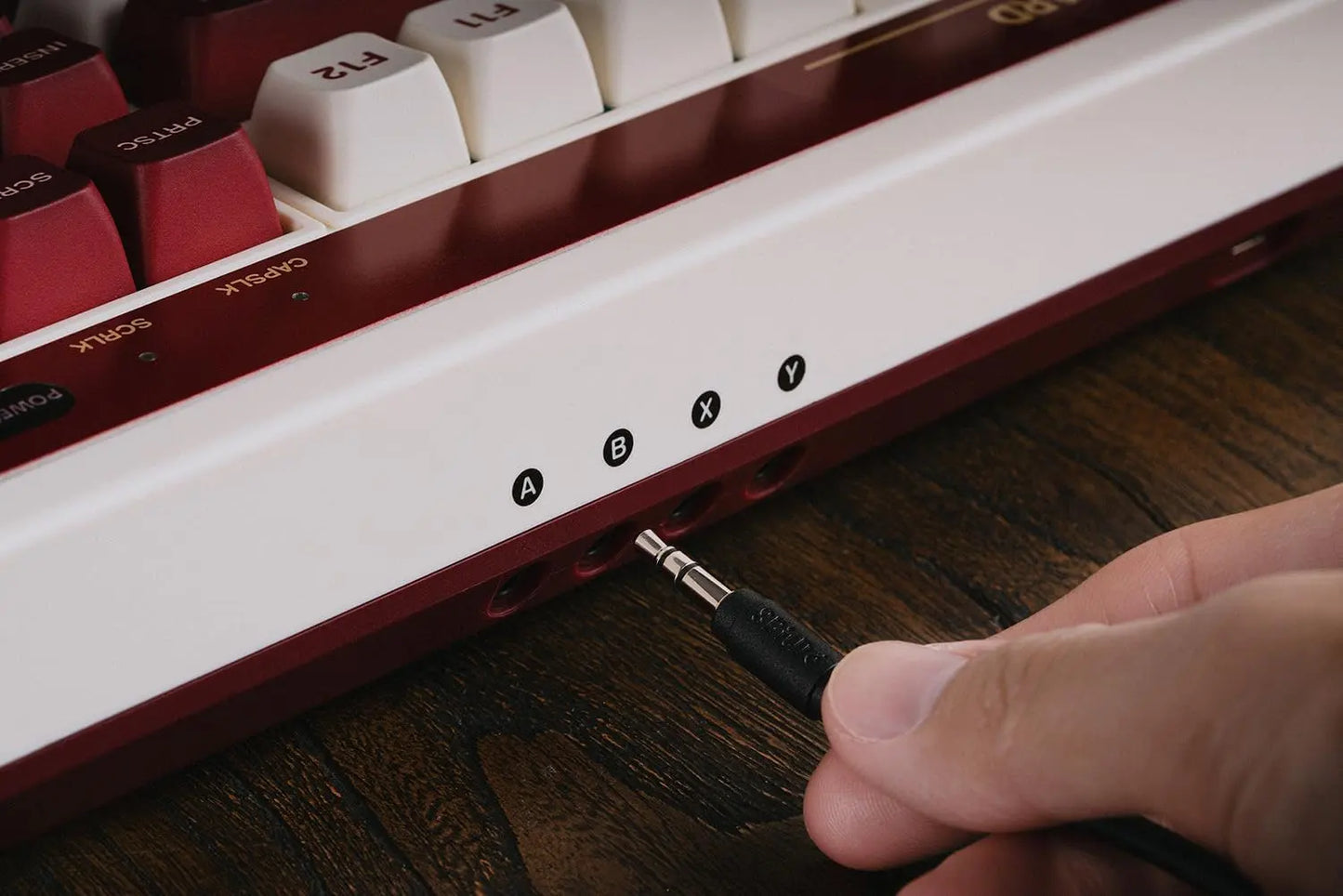 Retro Mechanical Keyboard (2.4Ghz Wireless)